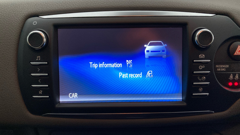 Toyota Yaris 1.5 VVT-i Icon Tech 5dr Petrol Hatchback